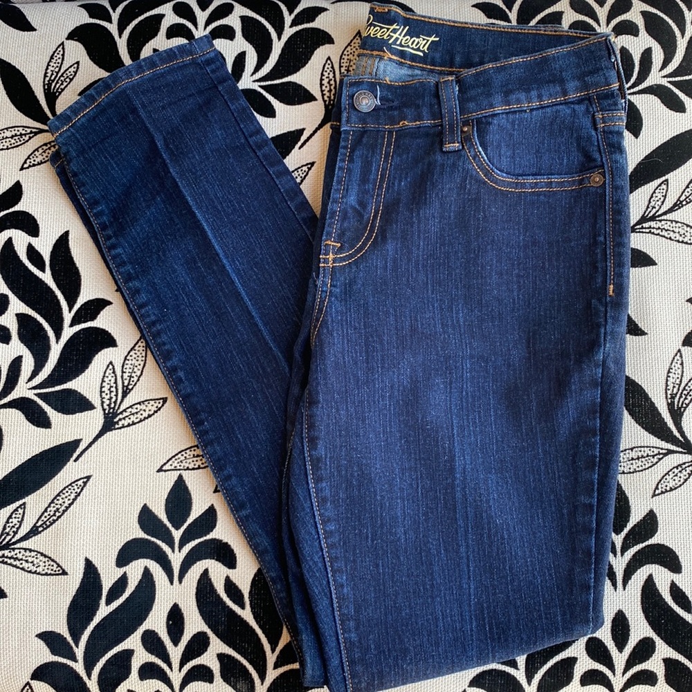 The Sweetheart Jean Size 4 Short